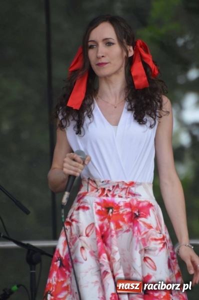 Zdjęcie w galerii na portalu naszraciborz.pl: Dni Raciborza. Ciocia Klocia, Ferajna Berniego i orkiestra Plania wiadomości z regionu