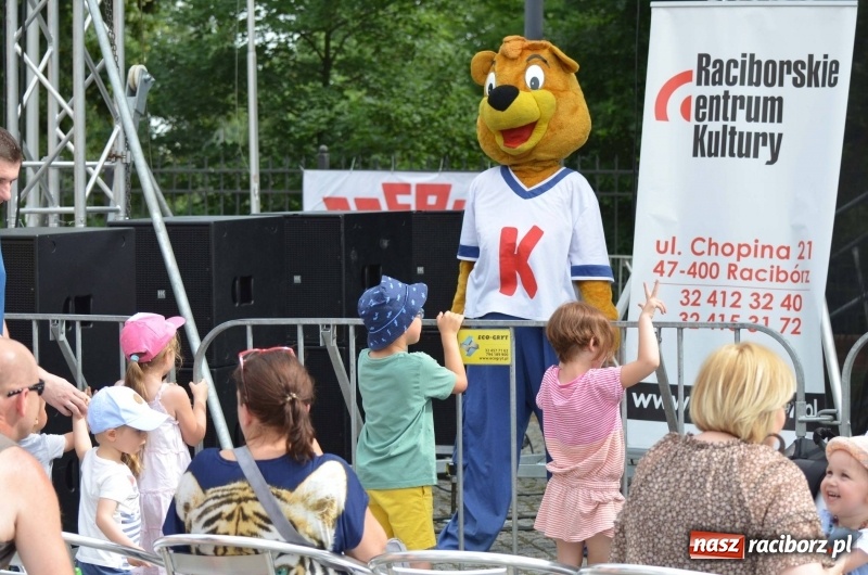 Zdjęcie w galerii na portalu naszraciborz.pl: Dni Raciborza. Ciocia Klocia, Ferajna Berniego i orkiestra Plania wiadomości z regionu