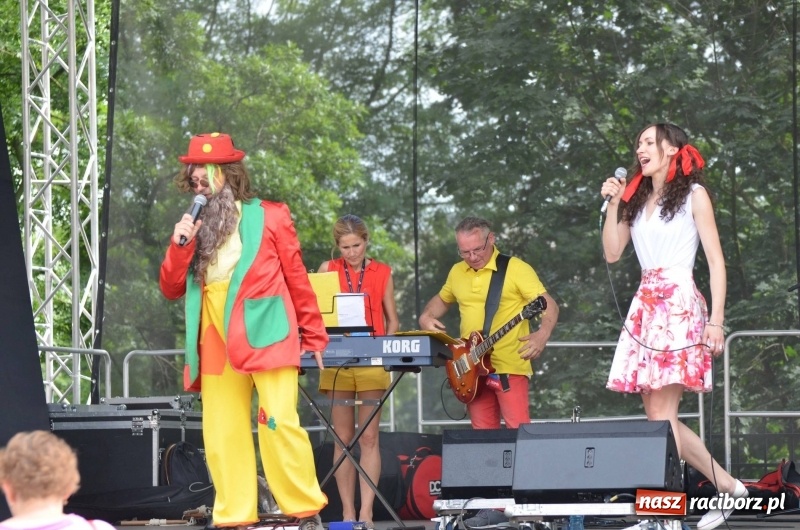 Zdjęcie w galerii na portalu naszraciborz.pl: Dni Raciborza. Ciocia Klocia, Ferajna Berniego i orkiestra Plania wiadomości z regionu