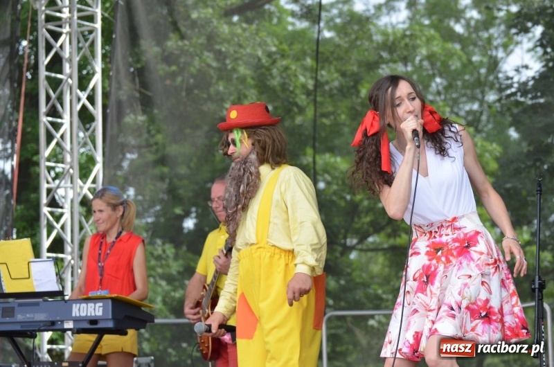 Zdjęcie w galerii na portalu naszraciborz.pl: Dni Raciborza. Ciocia Klocia, Ferajna Berniego i orkiestra Plania wiadomości z regionu