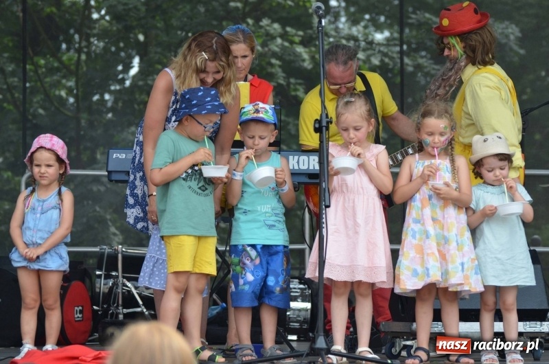 Zdjęcie w galerii na portalu naszraciborz.pl: Dni Raciborza. Ciocia Klocia, Ferajna Berniego i orkiestra Plania wiadomości z regionu