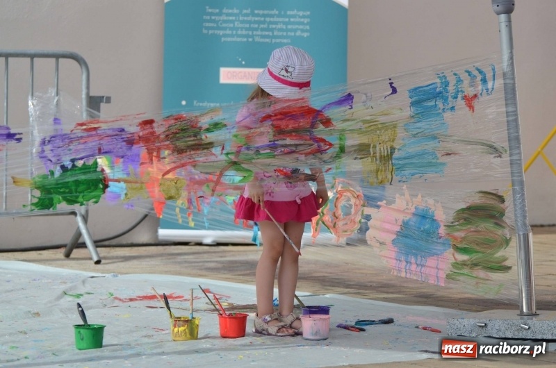 Zdjęcie w galerii na portalu naszraciborz.pl: Dni Raciborza. Ciocia Klocia, Ferajna Berniego i orkiestra Plania wiadomości z regionu