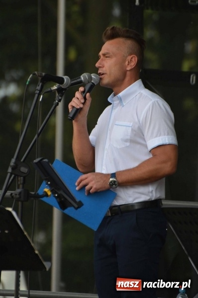 Zdjęcie w galerii na portalu naszraciborz.pl: Dni Raciborza. Ciocia Klocia, Ferajna Berniego i orkiestra Plania wiadomości z regionu