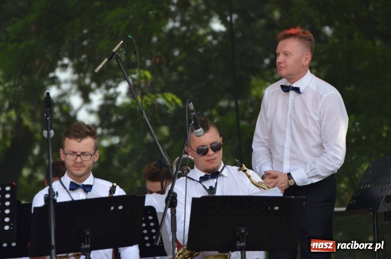 Zdjęcie w galerii na portalu naszraciborz.pl: Dni Raciborza. Ciocia Klocia, Ferajna Berniego i orkiestra Plania wiadomości z regionu