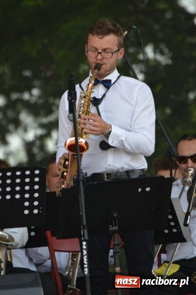 Zdjęcie w galerii na portalu naszraciborz.pl: Dni Raciborza. Ciocia Klocia, Ferajna Berniego i orkiestra Plania wiadomości z regionu
