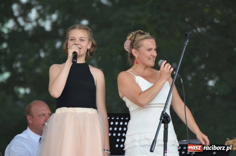 Zdjęcie w galerii na portalu naszraciborz.pl: Dni Raciborza. Ciocia Klocia, Ferajna Berniego i orkiestra Plania wiadomości z regionu