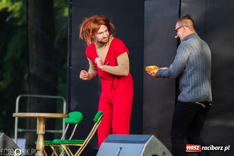 Zdjęcie w galerii na portalu naszraciborz.pl: Kabaret i covery. Jurki i JuicyPop na Dniach Raciborza [FOTO] wiadomości z regionu