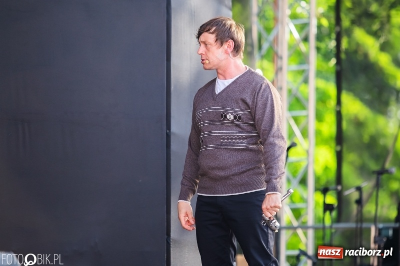 Zdjęcie w galerii na portalu naszraciborz.pl: Kabaret i covery. Jurki i JuicyPop na Dniach Raciborza [FOTO] wiadomości z regionu