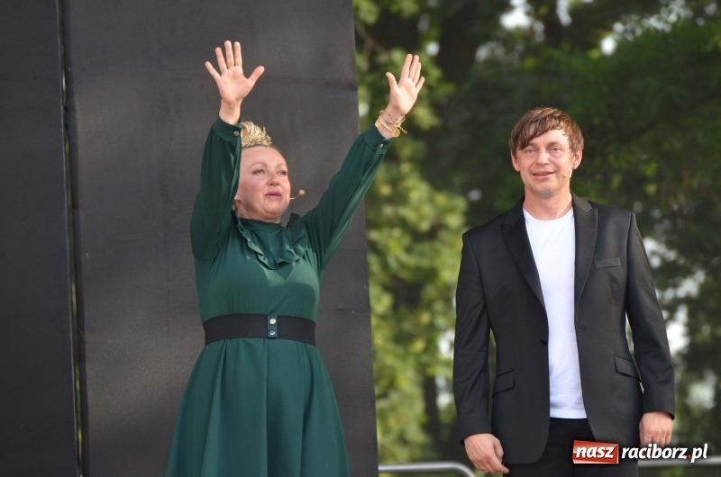 Zdjęcie w galerii na portalu naszraciborz.pl: Kabaret i covery. Jurki i JuicyPop na Dniach Raciborza [FOTO] wiadomości z regionu