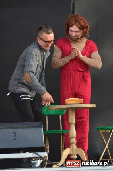 Zdjęcie w galerii na portalu naszraciborz.pl: Kabaret i covery. Jurki i JuicyPop na Dniach Raciborza [FOTO] wiadomości z regionu