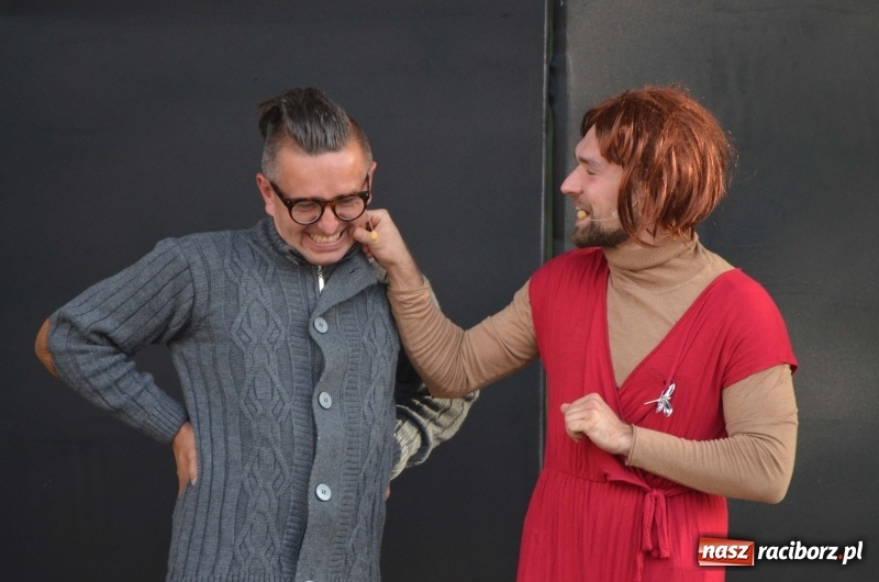 Zdjęcie w galerii na portalu naszraciborz.pl: Kabaret i covery. Jurki i JuicyPop na Dniach Raciborza [FOTO] wiadomości z regionu