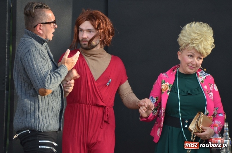 Zdjęcie w galerii na portalu naszraciborz.pl: Kabaret i covery. Jurki i JuicyPop na Dniach Raciborza [FOTO] wiadomości z regionu