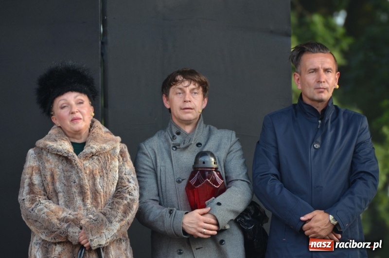 Zdjęcie w galerii na portalu naszraciborz.pl: Kabaret i covery. Jurki i JuicyPop na Dniach Raciborza [FOTO] wiadomości z regionu