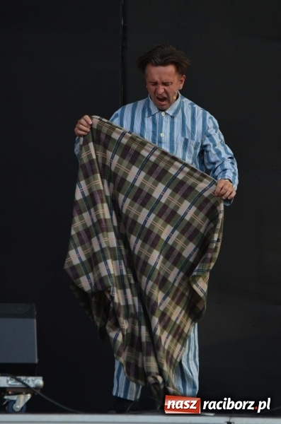 Zdjęcie w galerii na portalu naszraciborz.pl: Kabaret i covery. Jurki i JuicyPop na Dniach Raciborza [FOTO] wiadomości z regionu