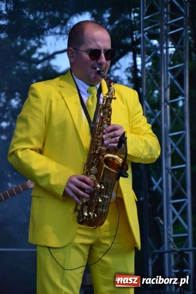 Zdjęcie w galerii na portalu naszraciborz.pl: Kabaret i covery. Jurki i JuicyPop na Dniach Raciborza [FOTO] wiadomości z regionu