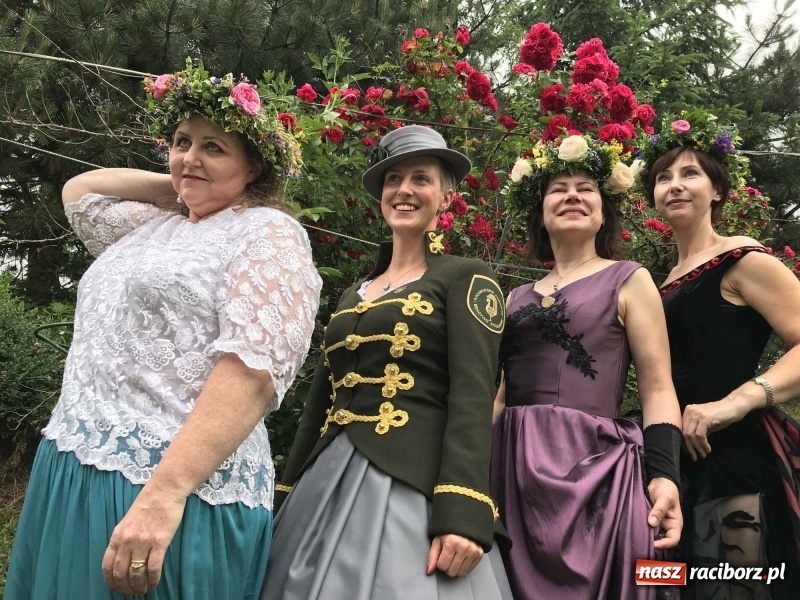 Zdjęcie w galerii na portalu naszraciborz.pl: Jest król i jest kokosza. Brackie strzelanie królewskie w Raciborzu [FOTO i WIDEO] wiadomości z regionu