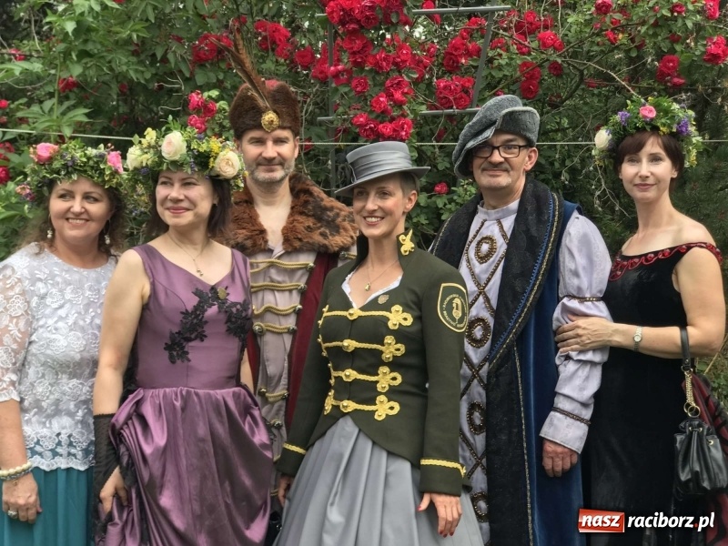 Zdjęcie w galerii na portalu naszraciborz.pl: Jest król i jest kokosza. Brackie strzelanie królewskie w Raciborzu [FOTO i WIDEO] wiadomości z regionu