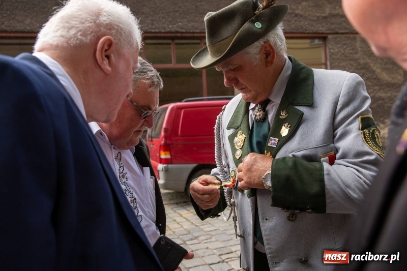 Zdjęcie w galerii na portalu naszraciborz.pl: Nowy raciborski król kurkowy zasiadł na tronie [FOTO i WIDEO] wiadomości z regionu
