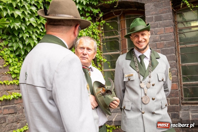 Zdjęcie w galerii na portalu naszraciborz.pl: Nowy raciborski król kurkowy zasiadł na tronie [FOTO i WIDEO] wiadomości z regionu