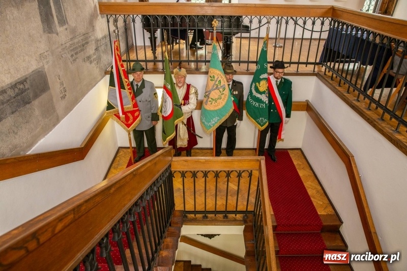 Zdjęcie w galerii na portalu naszraciborz.pl: Nowy raciborski król kurkowy zasiadł na tronie [FOTO i WIDEO] wiadomości z regionu