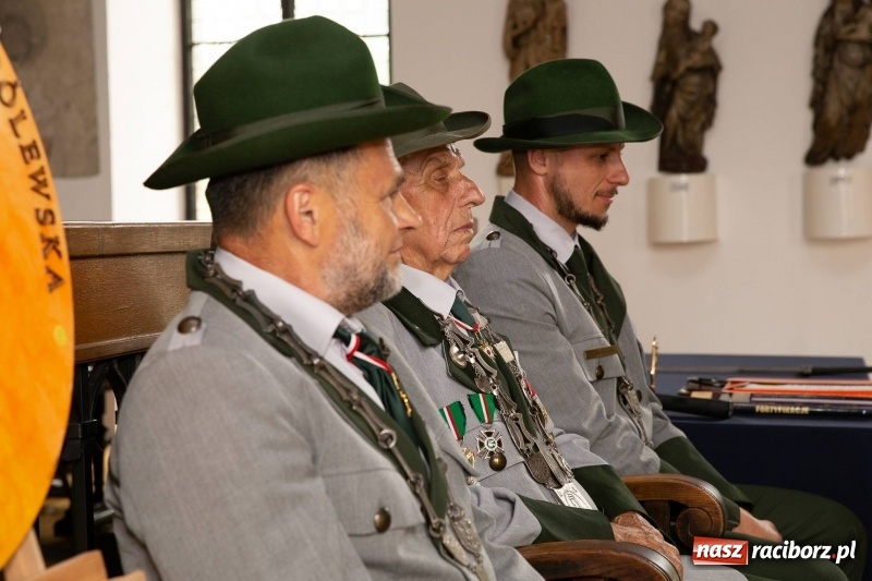 Zdjęcie w galerii na portalu naszraciborz.pl: Nowy raciborski król kurkowy zasiadł na tronie [FOTO i WIDEO] wiadomości z regionu