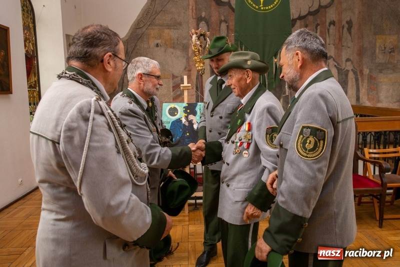 Zdjęcie w galerii na portalu naszraciborz.pl: Nowy raciborski król kurkowy zasiadł na tronie [FOTO i WIDEO] wiadomości z regionu