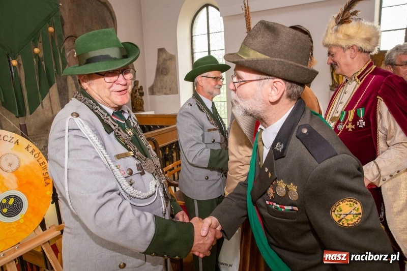 Zdjęcie w galerii na portalu naszraciborz.pl: Nowy raciborski król kurkowy zasiadł na tronie [FOTO i WIDEO] wiadomości z regionu