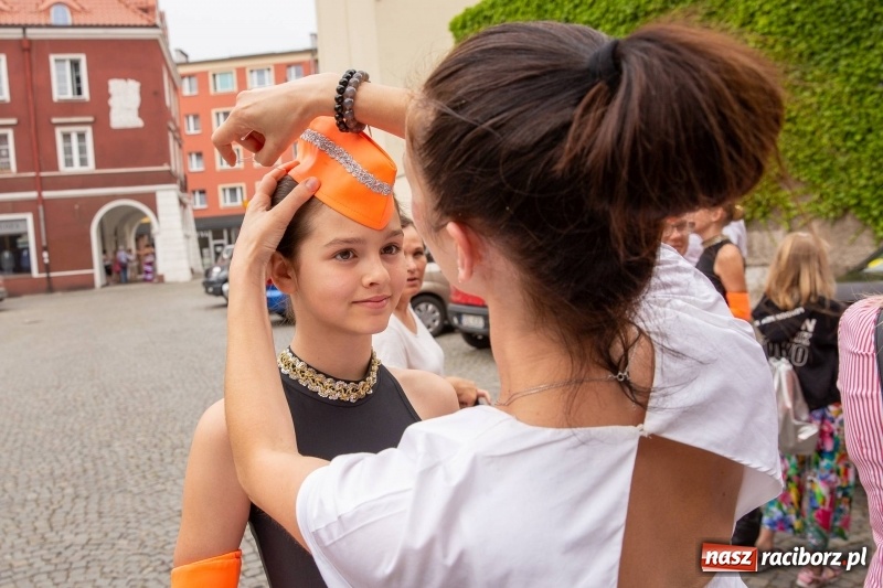 Zdjęcie w galerii na portalu naszraciborz.pl: Nowy raciborski król kurkowy zasiadł na tronie [FOTO i WIDEO] wiadomości z regionu