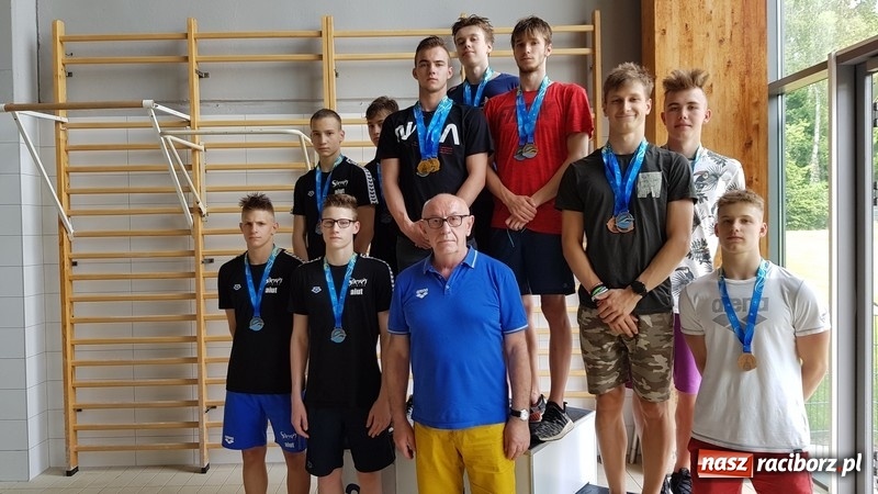 Zdjęcie w galerii na portalu naszraciborz.pl: Pływanie. Raciborzanie najlepsi na Śląsku  wiadomości z regionu