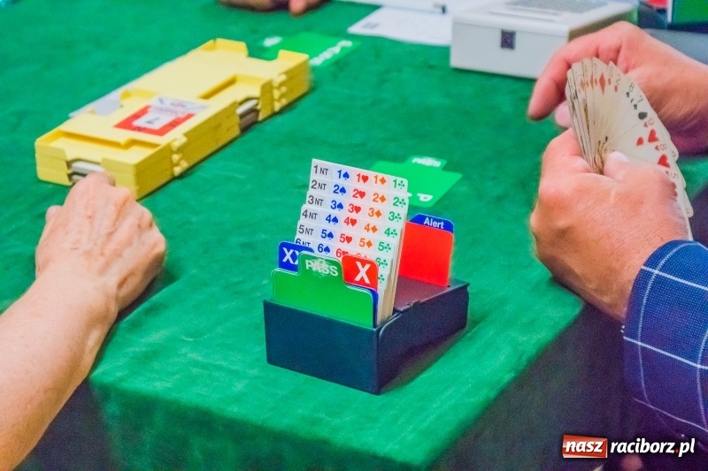 Zdjęcie w galerii na portalu naszraciborz.pl: Brydżyści rywalizowali o Puchar Prezydenta [FOTO] wiadomości z regionu