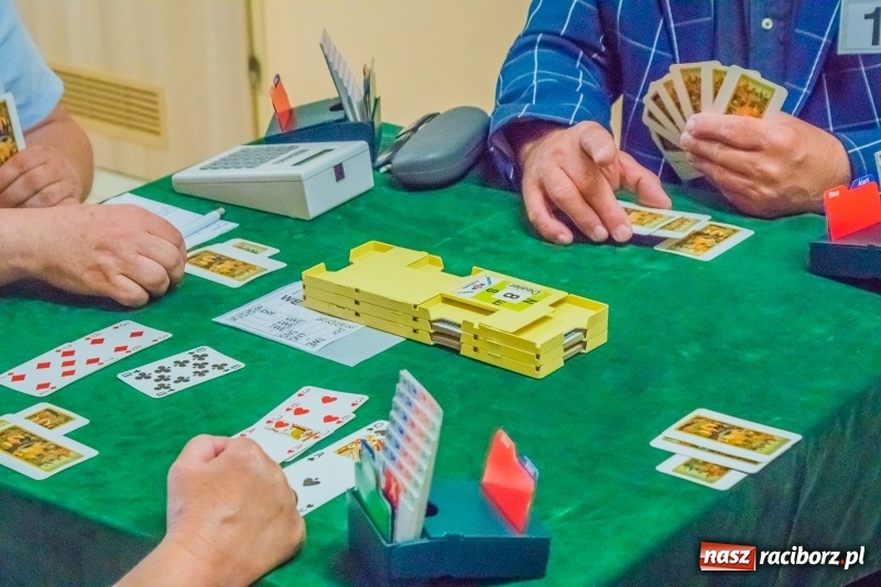 Zdjęcie w galerii na portalu naszraciborz.pl: Brydżyści rywalizowali o Puchar Prezydenta [FOTO] wiadomości z regionu