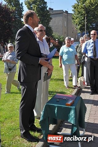 Zdjęcie w galerii na portalu naszraciborz.pl: TMZR ma swoje drzewo wiadomości z regionu