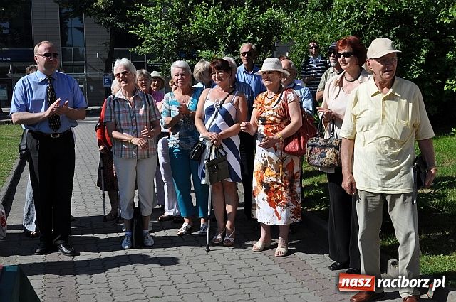 Zdjęcie w galerii na portalu naszraciborz.pl: TMZR ma swoje drzewo wiadomości z regionu