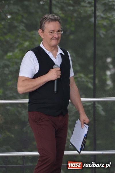 Zdjęcie w galerii na portalu naszraciborz.pl: Tańce, muzyka i VIP-y. Powiat świętował na zamku [FOTO] wiadomości z regionu