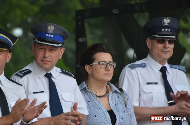 Zdjęcie w galerii na portalu naszraciborz.pl: Tańce, muzyka i VIP-y. Powiat świętował na zamku [FOTO] wiadomości z regionu