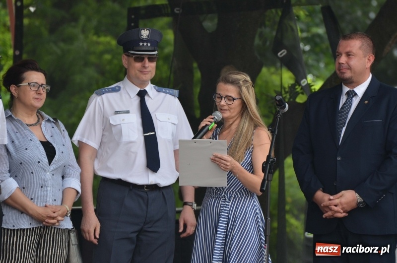 Zdjęcie w galerii na portalu naszraciborz.pl: Tańce, muzyka i VIP-y. Powiat świętował na zamku [FOTO] wiadomości z regionu