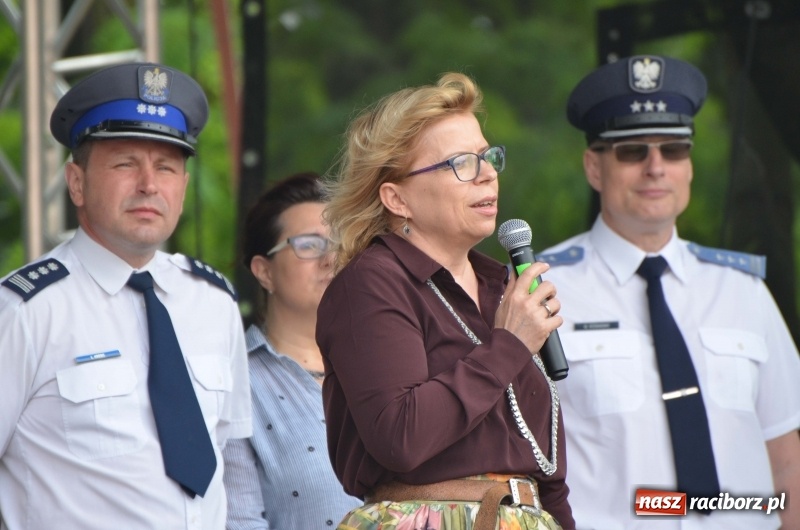 Zdjęcie w galerii na portalu naszraciborz.pl: Tańce, muzyka i VIP-y. Powiat świętował na zamku [FOTO] wiadomości z regionu