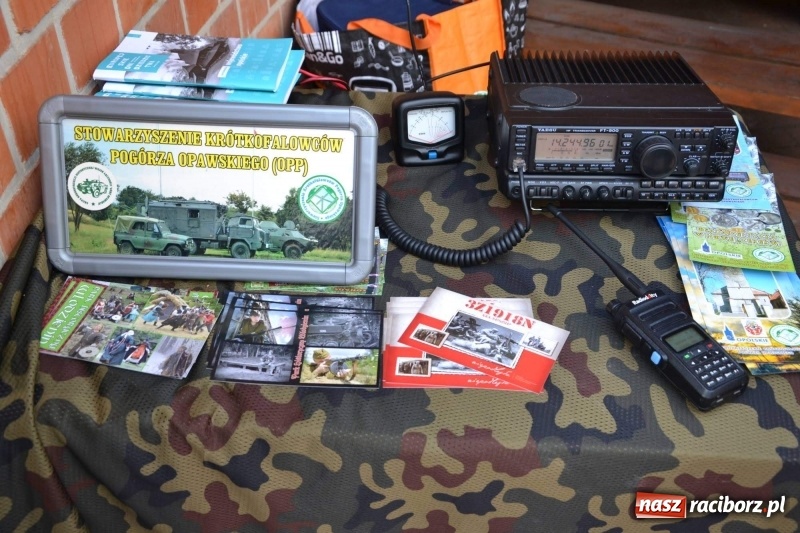 Zdjęcie w galerii na portalu naszraciborz.pl: Tańce, muzyka i VIP-y. Powiat świętował na zamku [FOTO] wiadomości z regionu