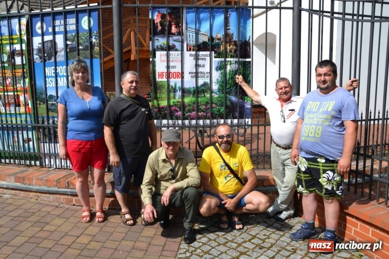 Zdjęcie w galerii na portalu naszraciborz.pl: Tańce, muzyka i VIP-y. Powiat świętował na zamku [FOTO] wiadomości z regionu