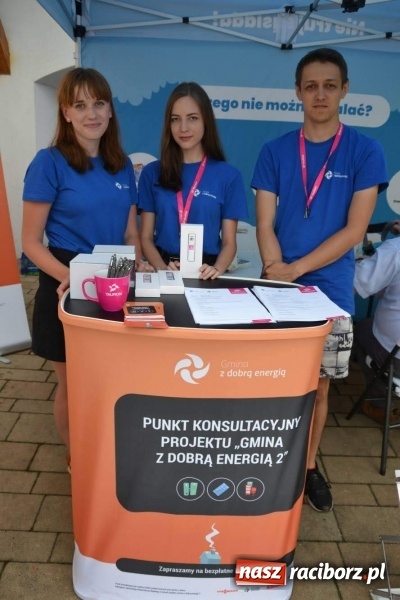 Zdjęcie w galerii na portalu naszraciborz.pl: Tańce, muzyka i VIP-y. Powiat świętował na zamku [FOTO] wiadomości z regionu