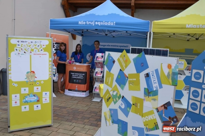 Zdjęcie w galerii na portalu naszraciborz.pl: Tańce, muzyka i VIP-y. Powiat świętował na zamku [FOTO] wiadomości z regionu