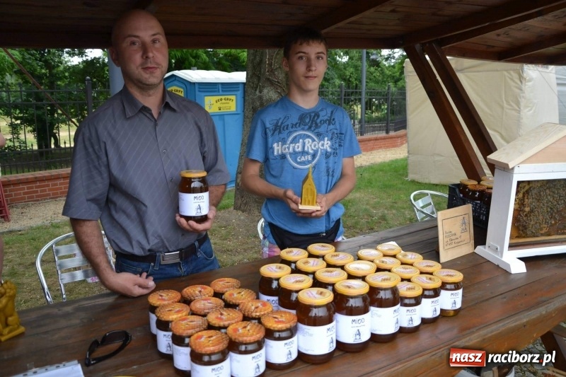 Zdjęcie w galerii na portalu naszraciborz.pl: Tańce, muzyka i VIP-y. Powiat świętował na zamku [FOTO] wiadomości z regionu