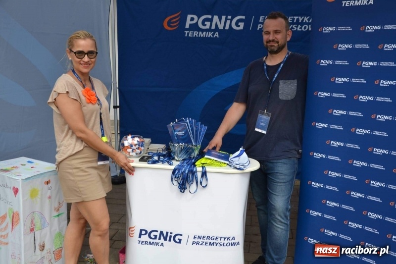 Zdjęcie w galerii na portalu naszraciborz.pl: Tańce, muzyka i VIP-y. Powiat świętował na zamku [FOTO] wiadomości z regionu