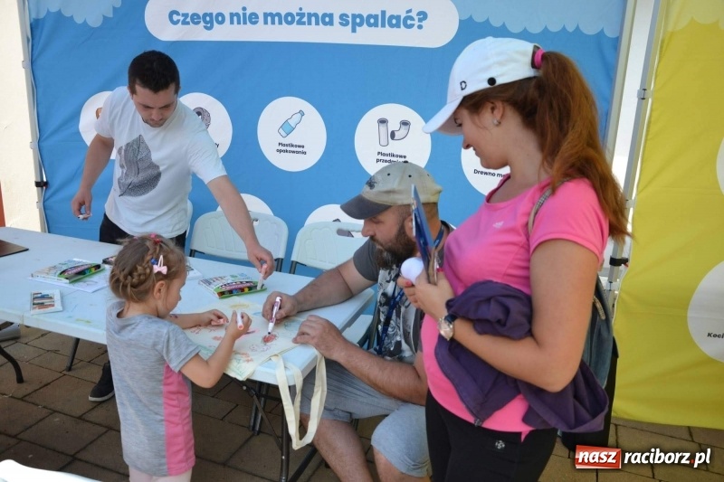 Zdjęcie w galerii na portalu naszraciborz.pl: Tańce, muzyka i VIP-y. Powiat świętował na zamku [FOTO] wiadomości z regionu