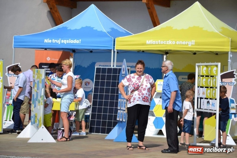 Zdjęcie w galerii na portalu naszraciborz.pl: Tańce, muzyka i VIP-y. Powiat świętował na zamku [FOTO] wiadomości z regionu