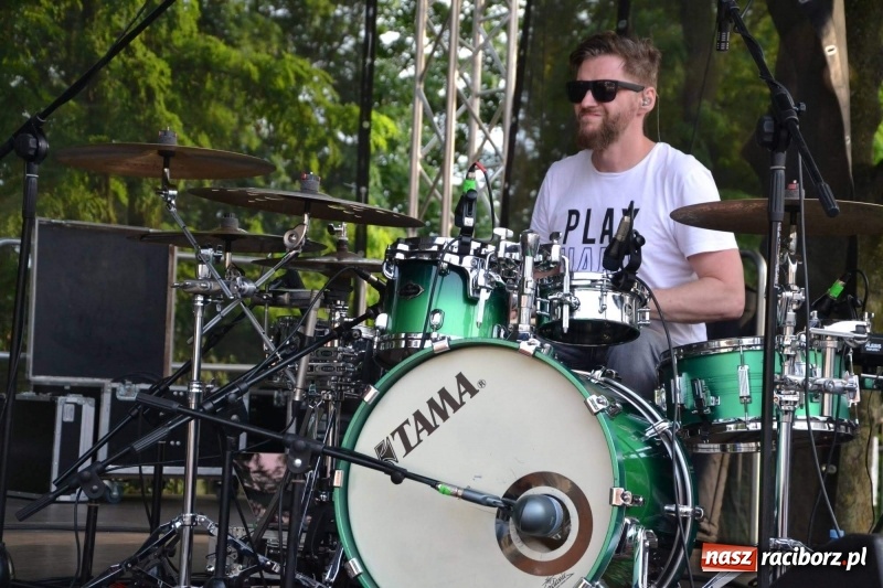 Zdjęcie w galerii na portalu naszraciborz.pl: Tańce, muzyka i VIP-y. Powiat świętował na zamku [FOTO] wiadomości z regionu