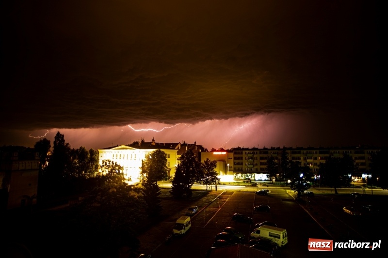 Zdjęcie w galerii na portalu naszraciborz.pl: Niesamowite zdjęcia z ostatniej nocy w Raciborzu [FOTO]  wiadomości z regionu