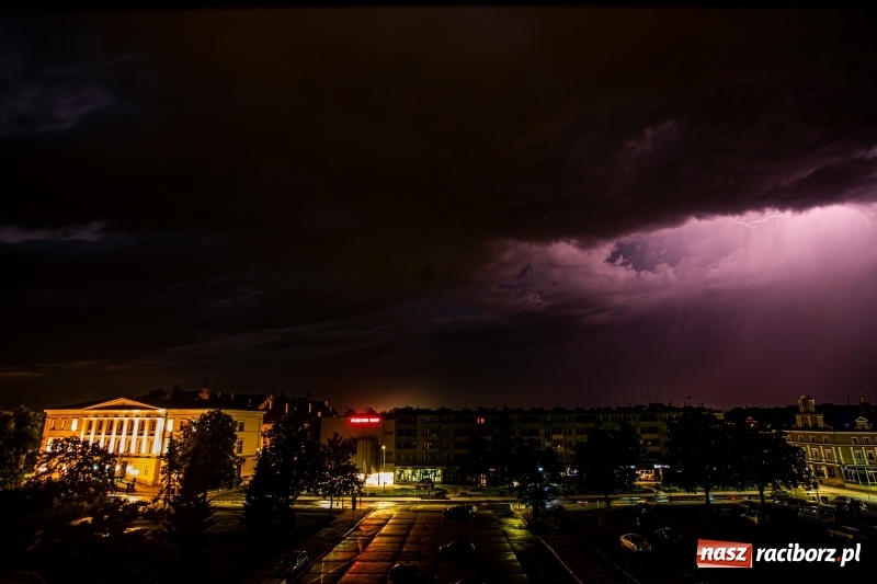 Zdjęcie w galerii na portalu naszraciborz.pl: Niesamowite zdjęcia z ostatniej nocy w Raciborzu [FOTO]  wiadomości z regionu