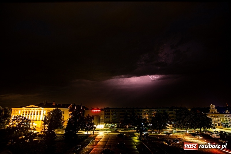 Zdjęcie w galerii na portalu naszraciborz.pl: Niesamowite zdjęcia z ostatniej nocy w Raciborzu [FOTO]  wiadomości z regionu