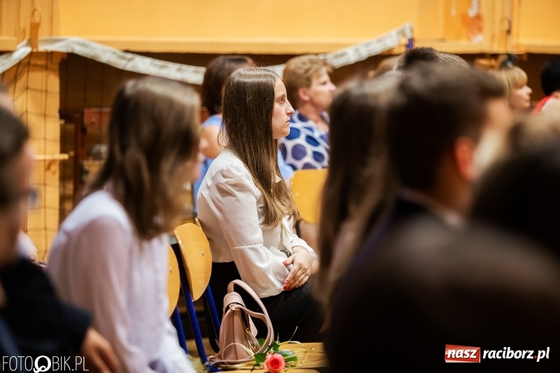 Zdjęcie w galerii na portalu naszraciborz.pl: Krzanowice żegnają swoje gimnazjum  wiadomości z regionu